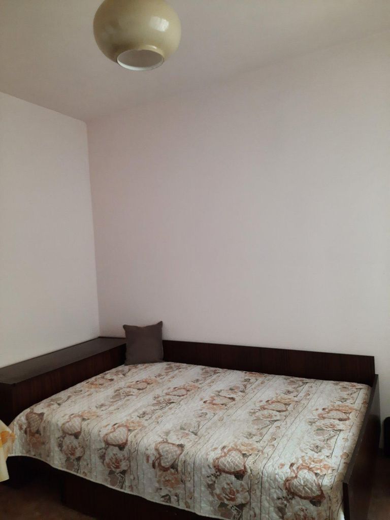 Дава се под наем Двустаен апартамент в Пловдив, Тракия - 45 кв.м за 275 € - Снимка #1