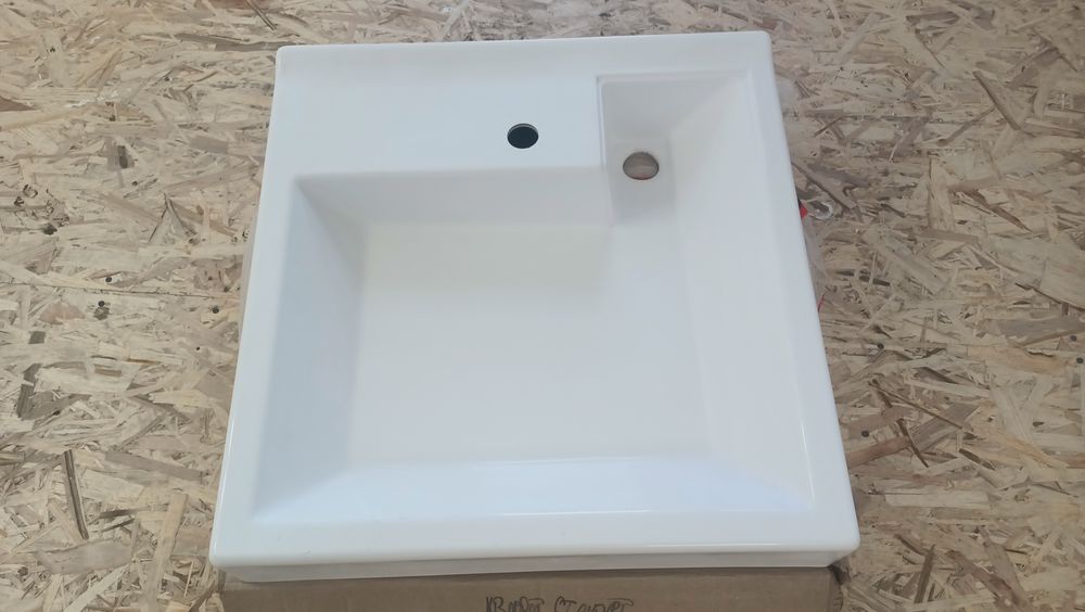 Накладная раковина для ванной