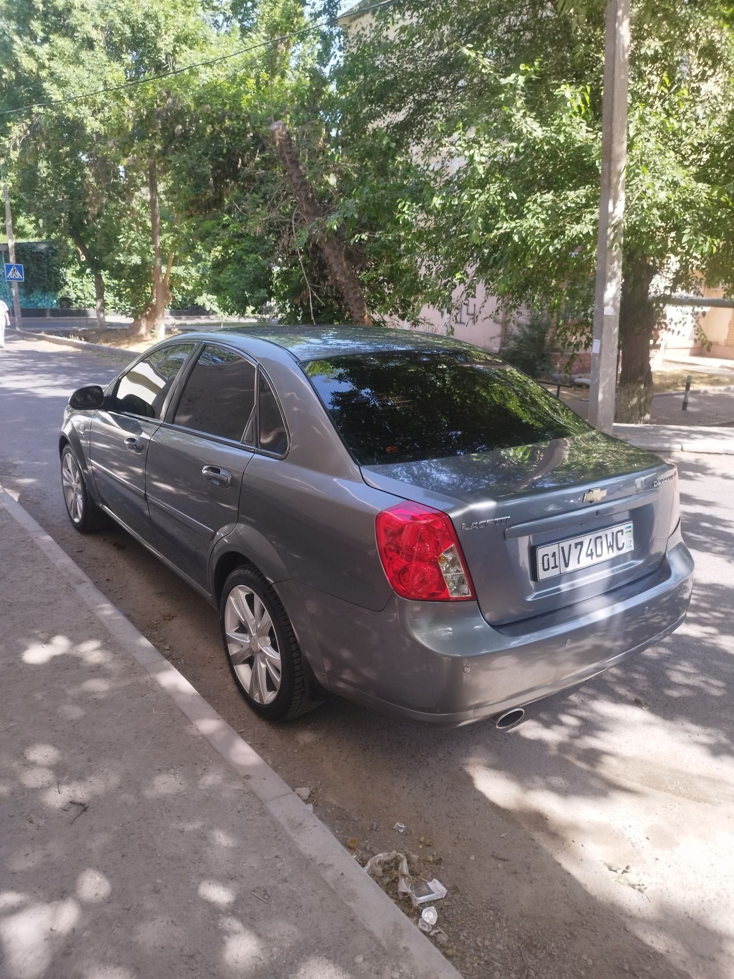 Lacetti Sotiladi 2013 1.6 avtomat