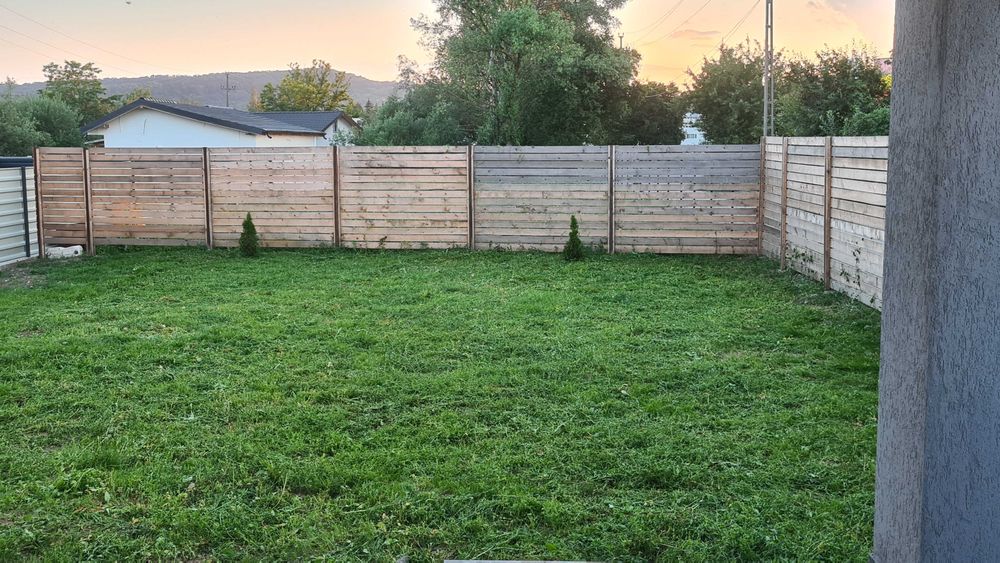 Ocazie  Casă spațioasă și modernă într-o zonă liniștită!