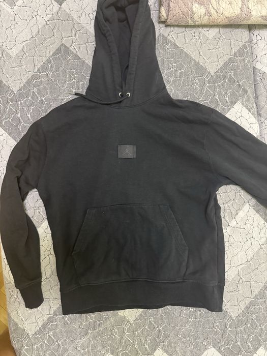 Продавам Jordan горнище