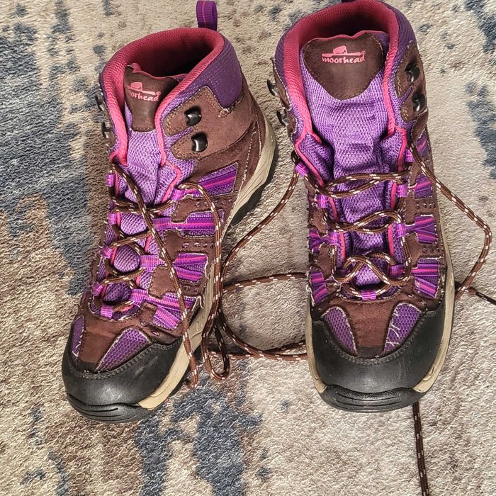 ghete waterproof ADIDAS  munte , adidas, de piele 100 ron bucata