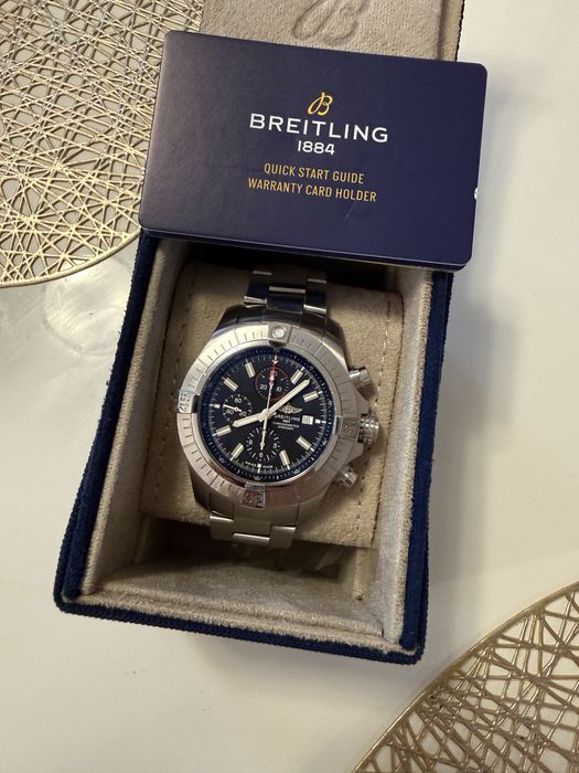 Breitling Super Avenger Chronograph  48mm. Оригинален, като нов.