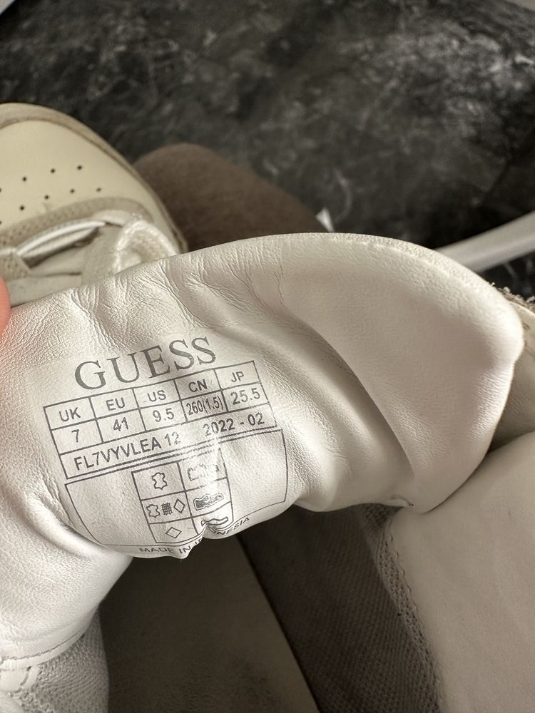 Guess снкикърси 123456
