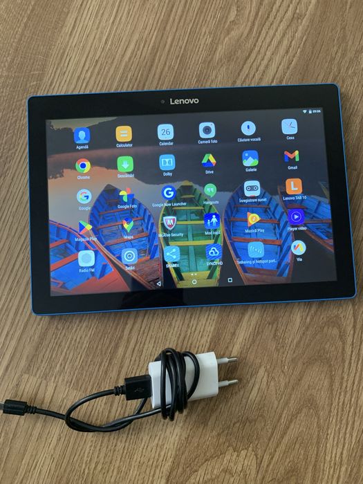 Tableta Lenovo display mare 12 inch functionala vine cu incarcator.