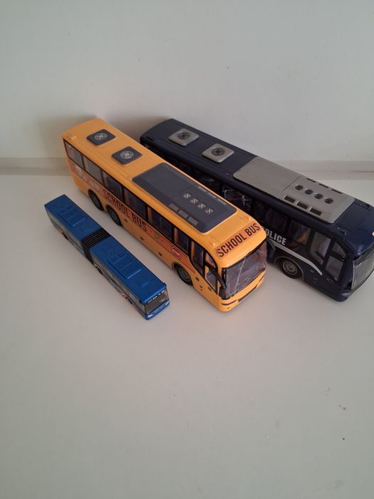 Детски автобуси с батерий