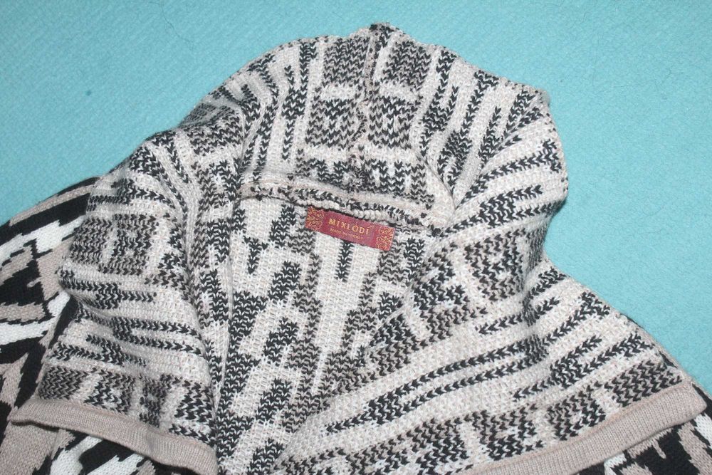 Красива жилетка Mixlodi