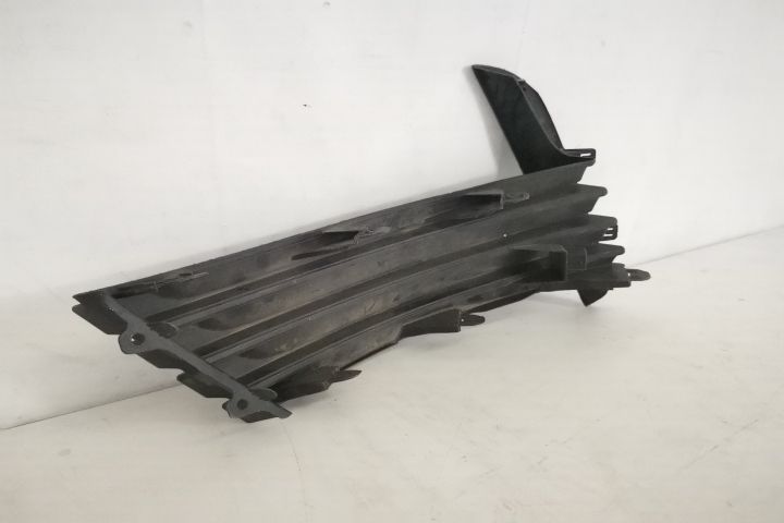 Оригинална странична предна решетка дясна страна / Toyota Corolla E160