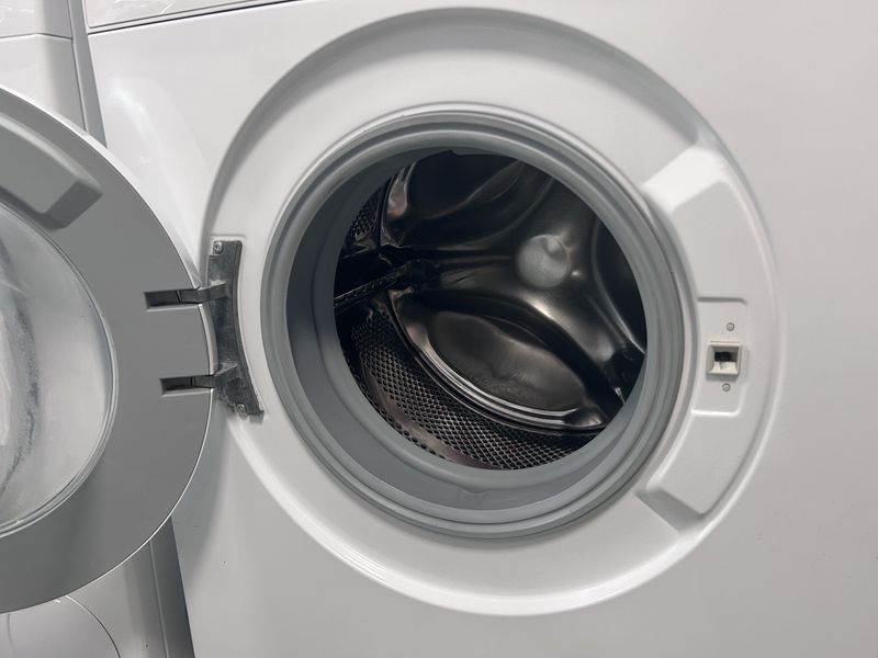 Инверторна Пералня Bosch Seria 4 - eco drive 6 kg 1400 oб/мин