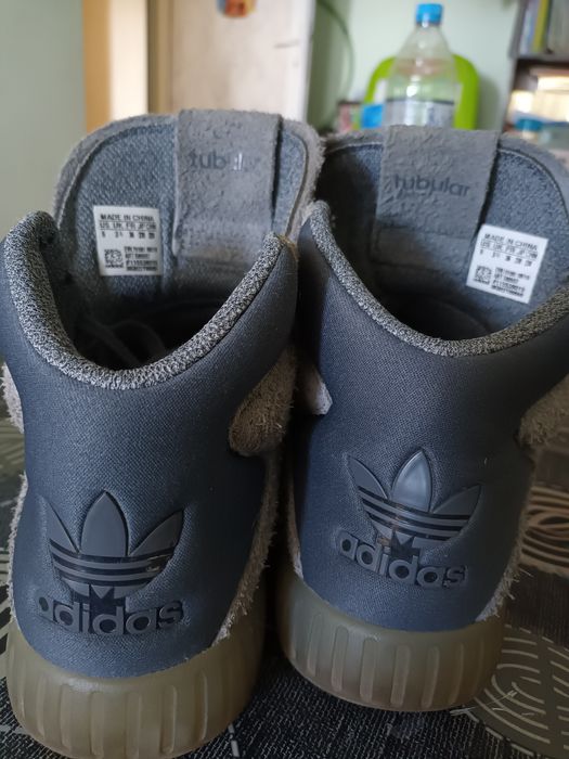 Маратонки Adidas tubular