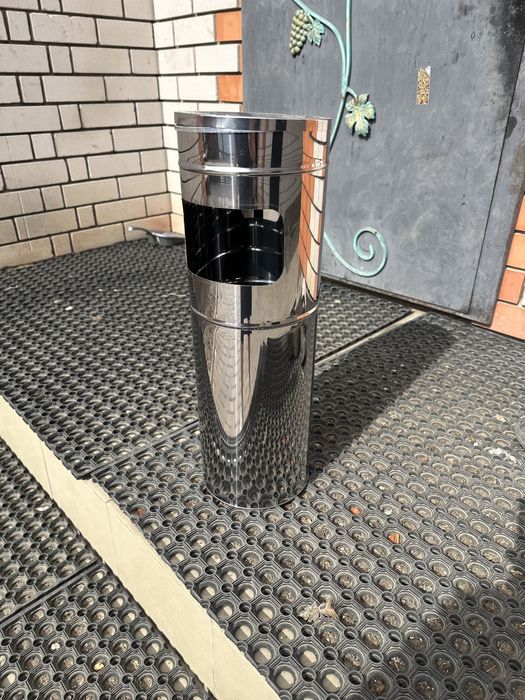 Урна с крышкой  35 л