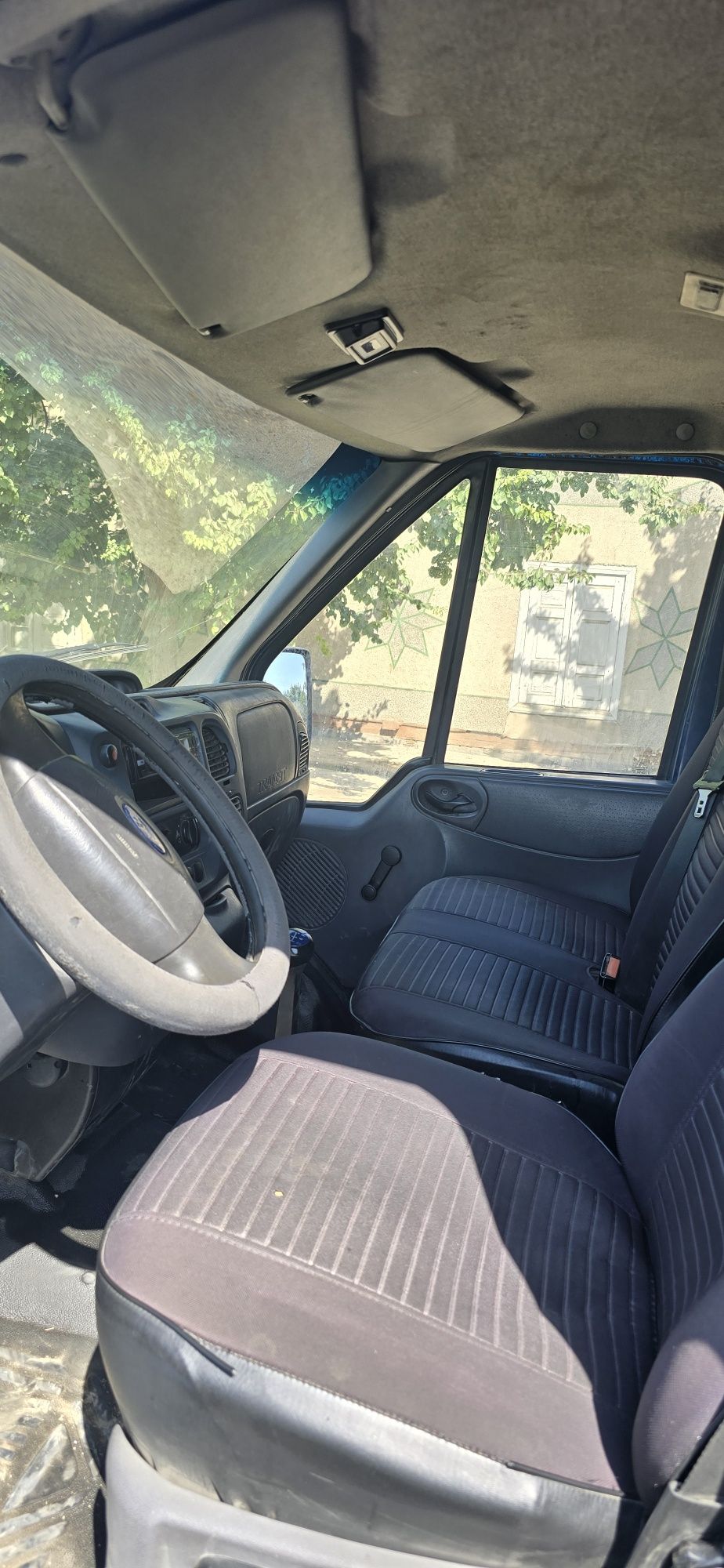 Ford transit 2001 yil