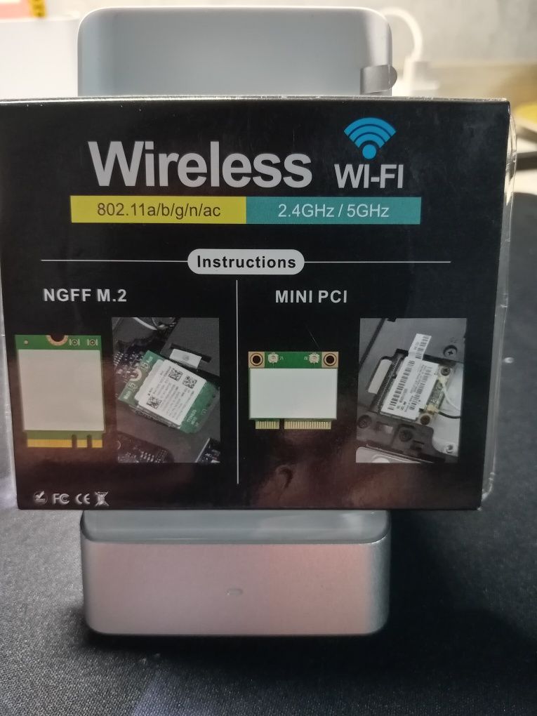 Intel AX210 IEEE 802.11ax Bluetooth Tri Band Wi-Fi/Bluetooth modem