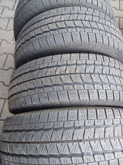 Гуми 215/70/15С  Фалкен