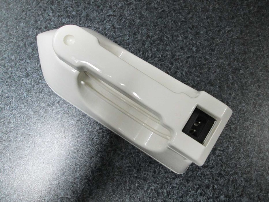 Продавам нова електродна ютия ELEGANT STEAMER