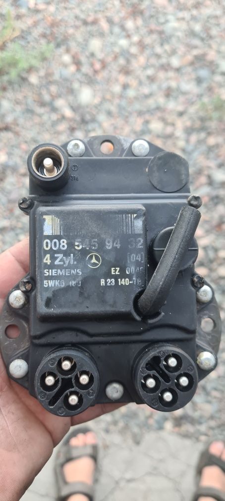 Камутатор мерс 124 2.3