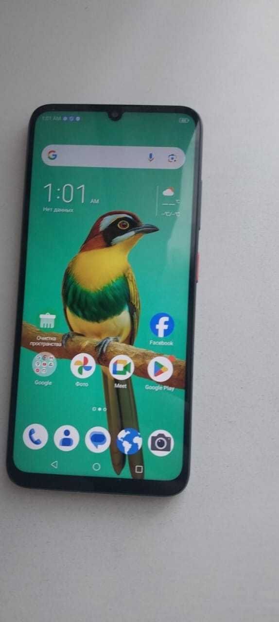 Качественный смартфон ZTE.
