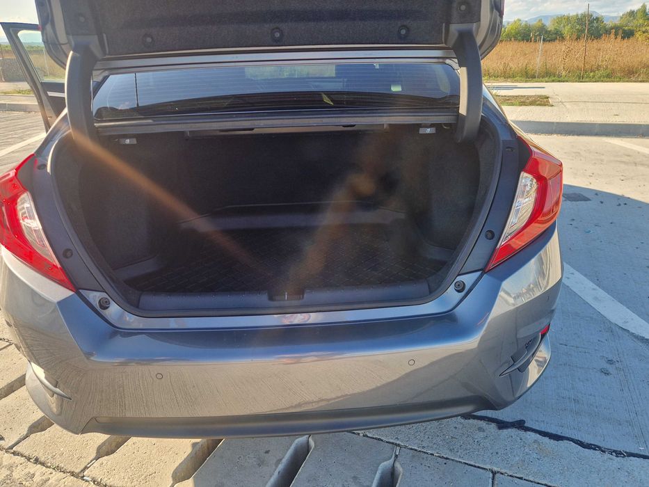 Honda Cvic sedan 1.5 vtec turbo - 182cp