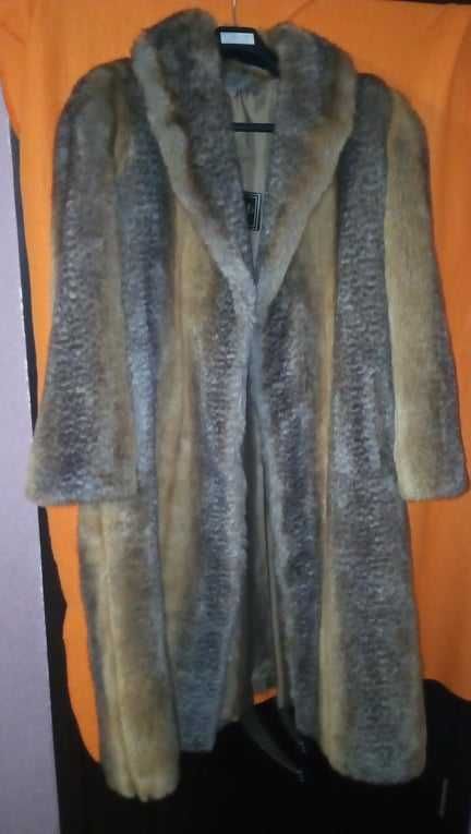 Марково палто от изкуствен косъм tissavel