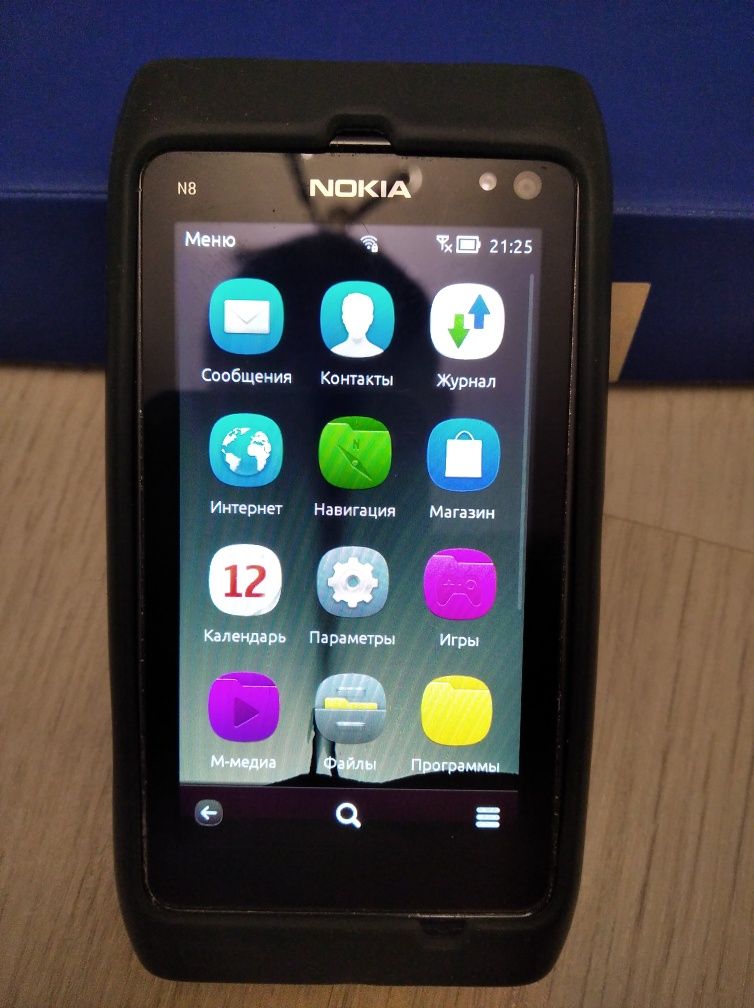 Nokia n8 (полный комплект)