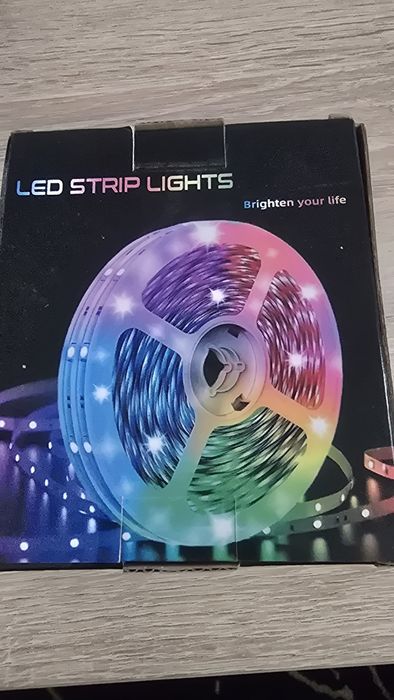 Banda led 5m cu senzor