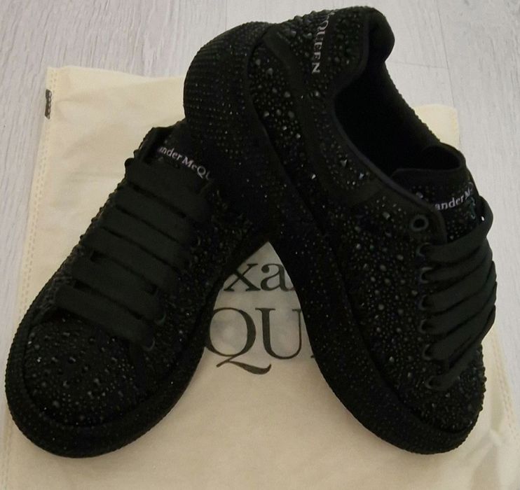 Alexander McQueen cu pietre