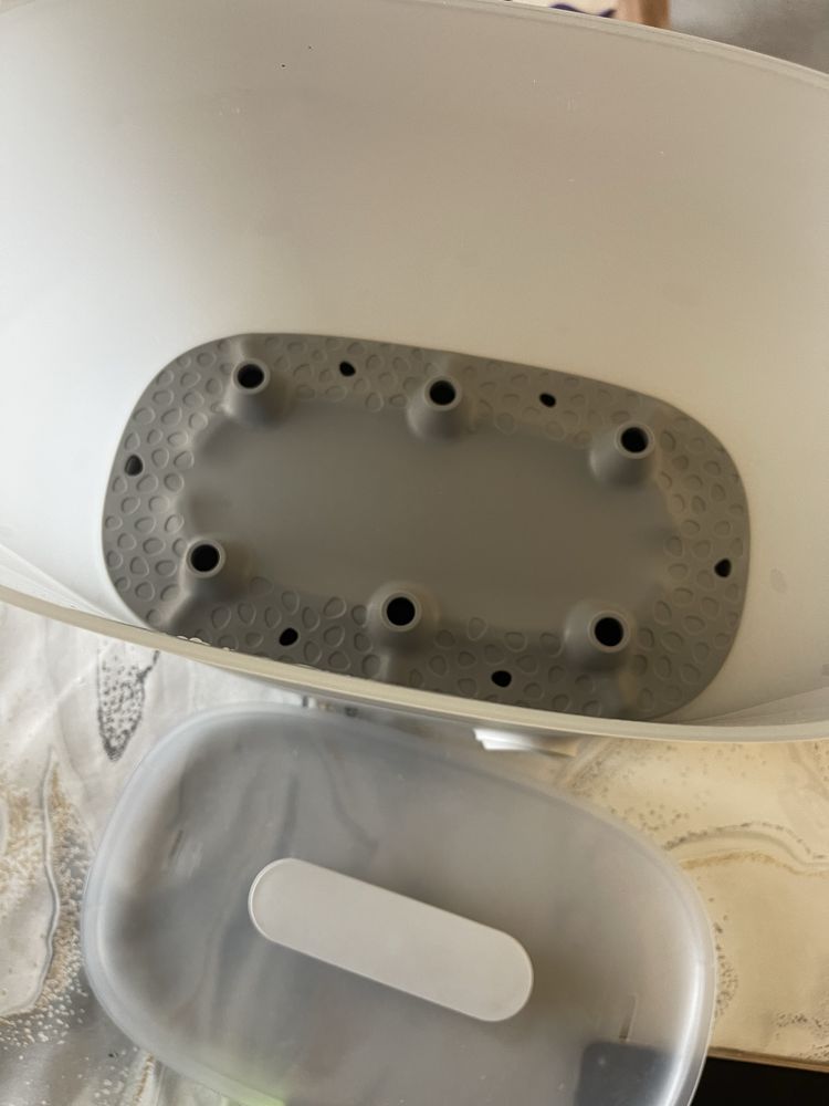 Продавам стерилизатор Philips Avent
