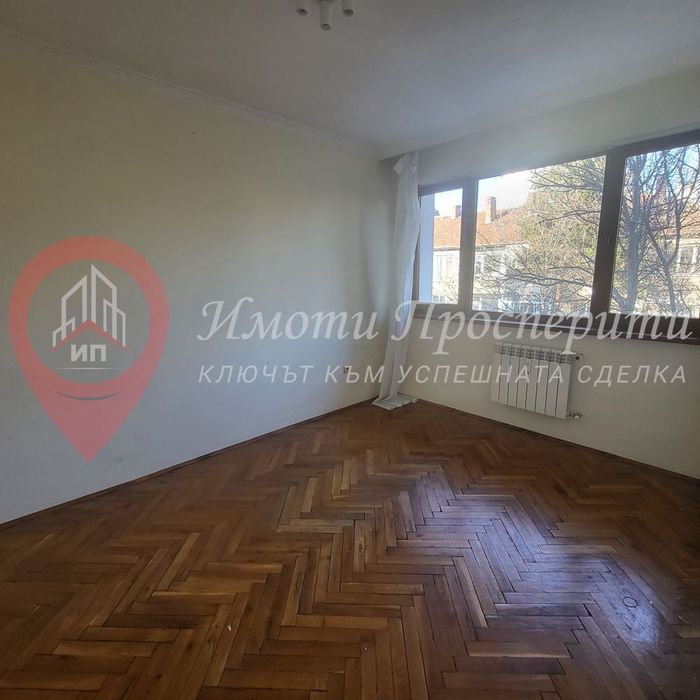 Дава се под наем Четиристаен апартамент в София, Лозенец - 140 кв.м за 665 € - Снимка #6