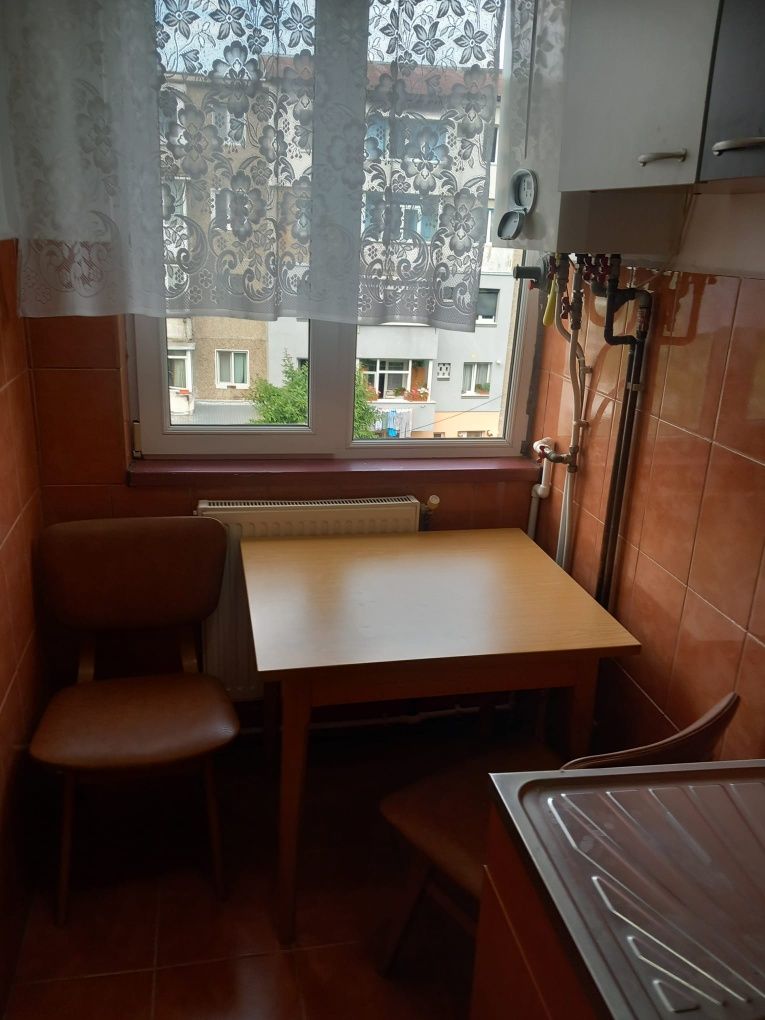 Apartament cu 2 camere Campulung Muscel de închiriat
