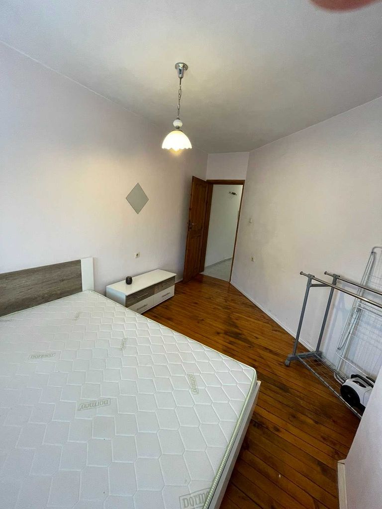 Дава се под наем Двустаен апартамент в София, Гео Милев - 55 кв.м за 612 € - Снимка #4