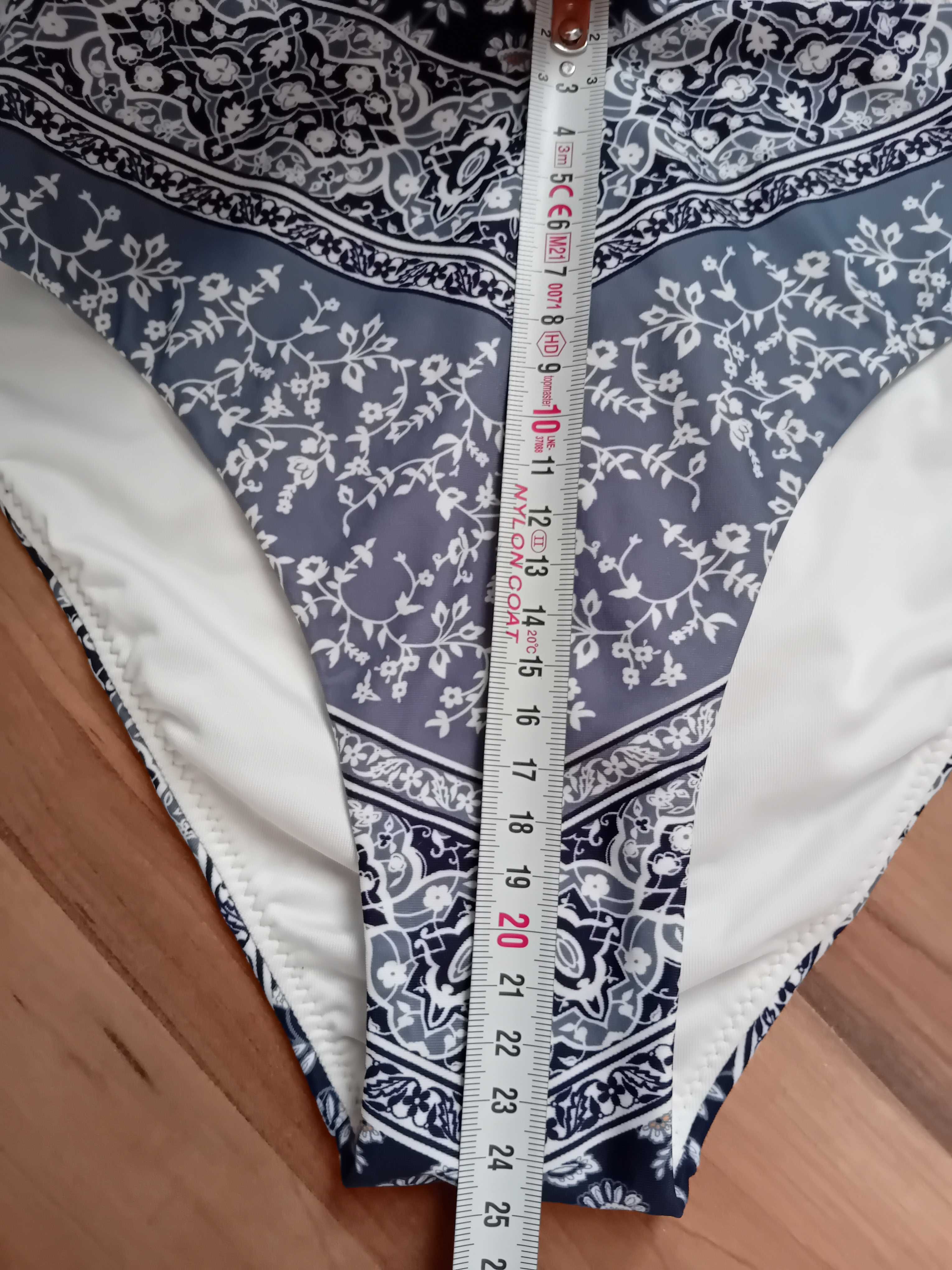 O neill /Triumph XL /42D 40D/E нов бански