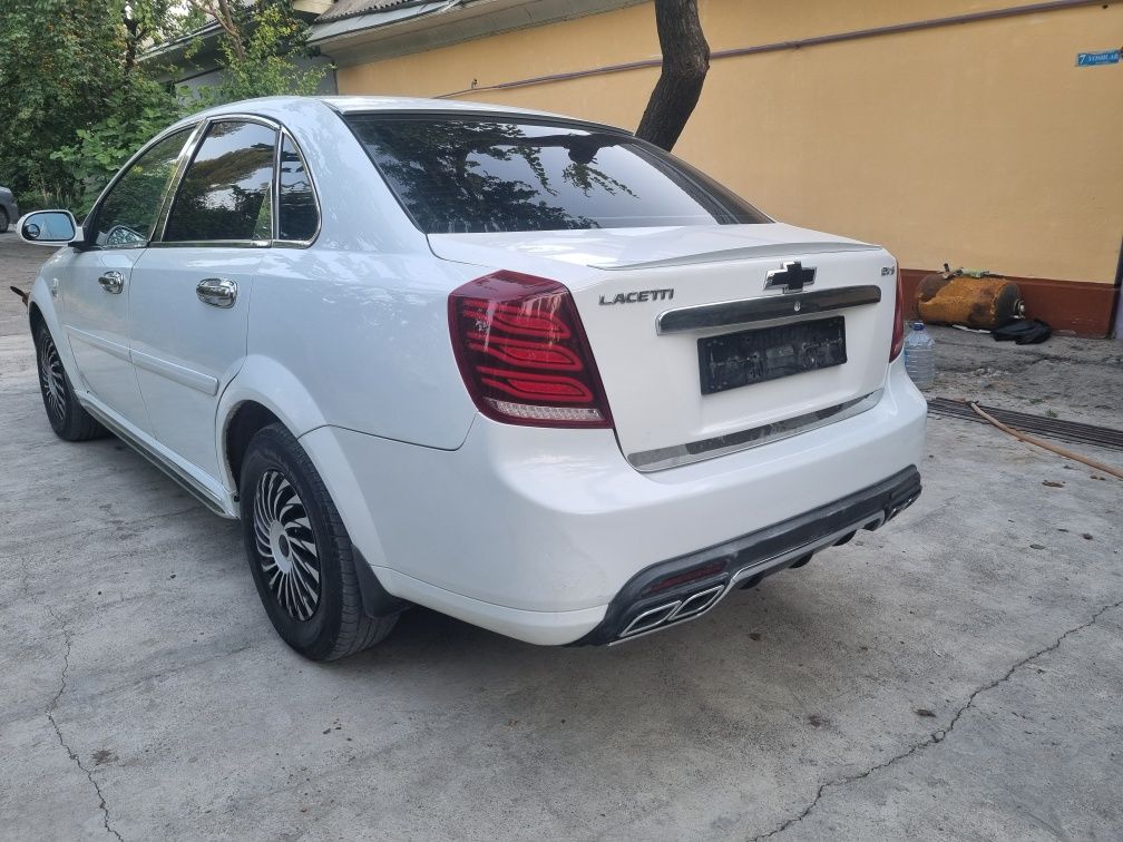 Lacetti 1.8 2-pazitsiya