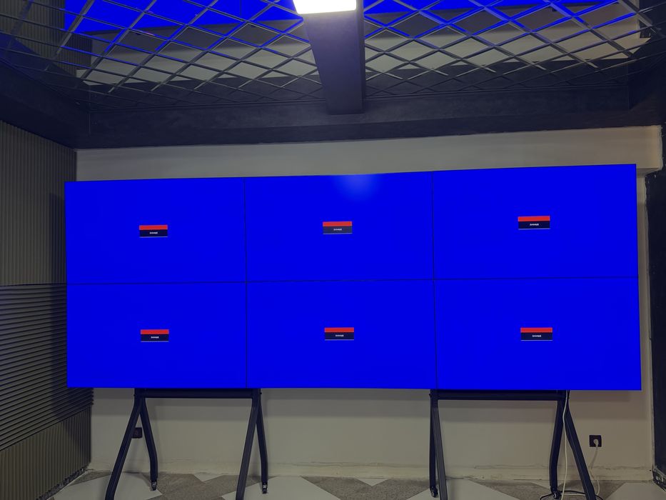 Видеостена в комплекте