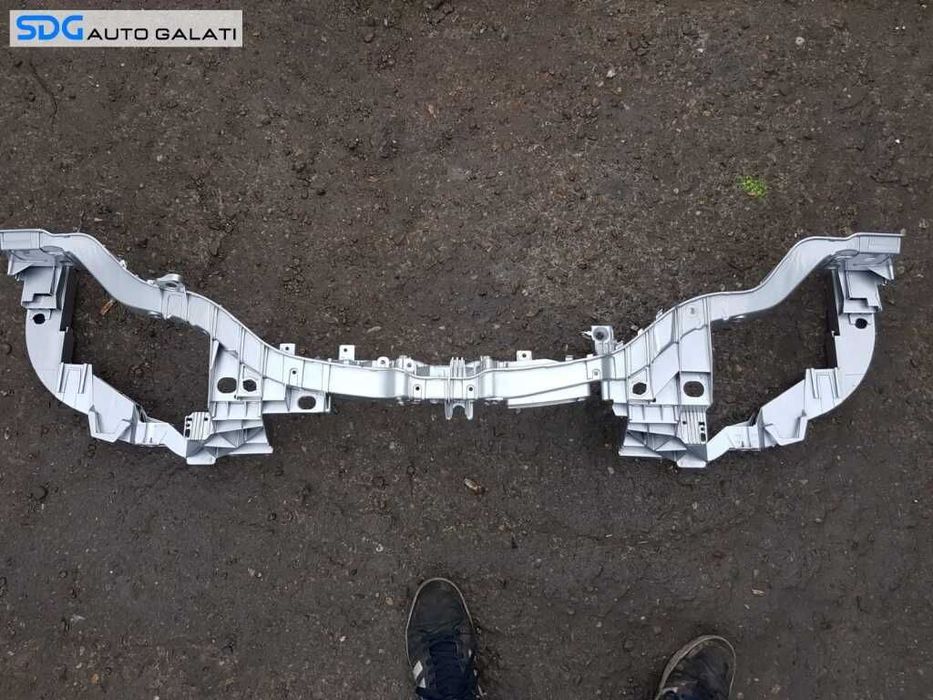 Trager Tragher Panou Frontal Calandru Ford Focus 3 2011 - 2015 Nonfacelift Cod BM51-8B041-B