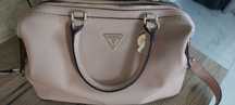 Дамска чанта GUESS