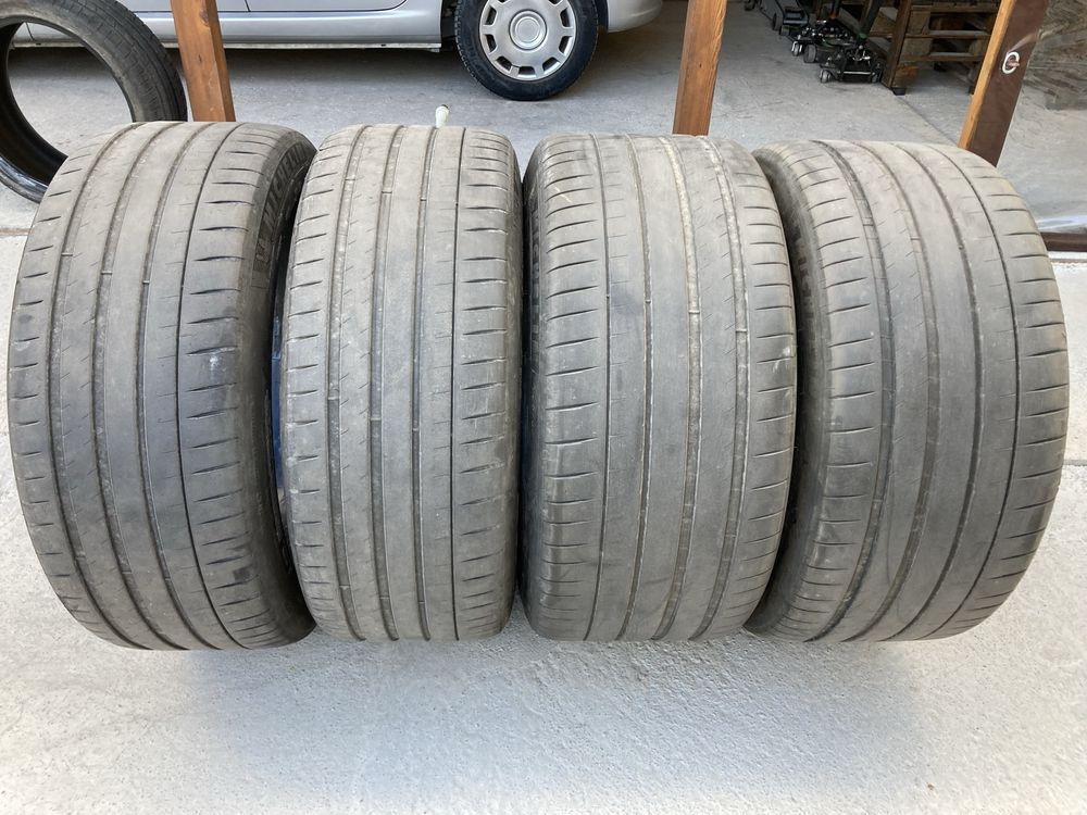 Лятни гуми спорт пакет 325-35-23 задни и 285-40-23