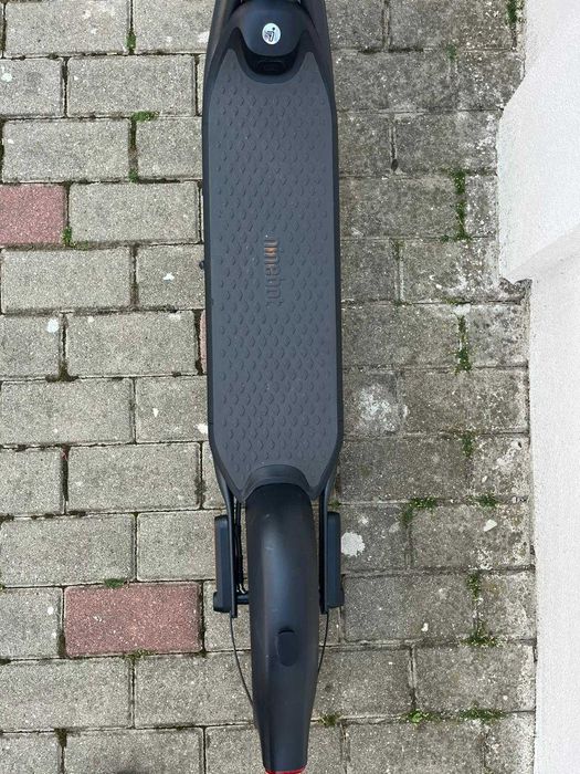 Trotinetă Electrică Ninebot F2 Pro