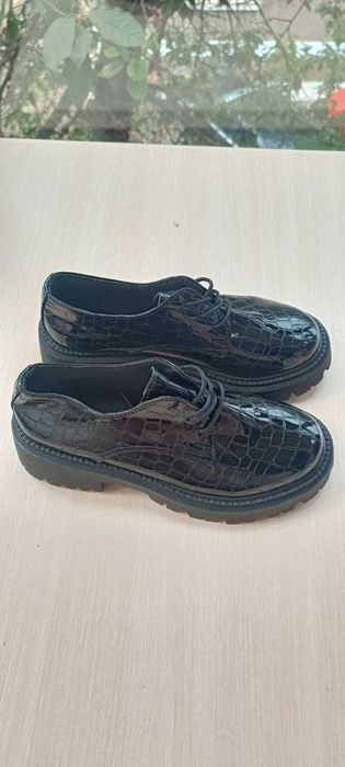 елегантни черни дамски боти на платформа 40лв р-р36 и 40лв р-р38