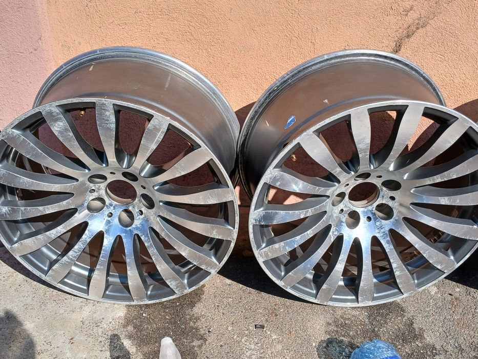 Vand sau schimb cu telefon IPhone 12-15