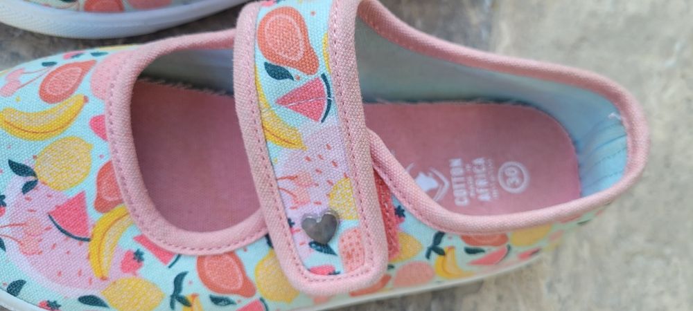 Teniși fete, tare drăguți și de calitate, mr.30