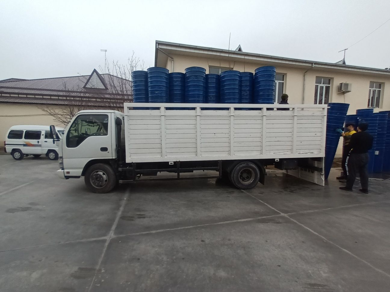 Yuk tashish xizmati 24/7 юк ташиш доставка Isuzu Исузу