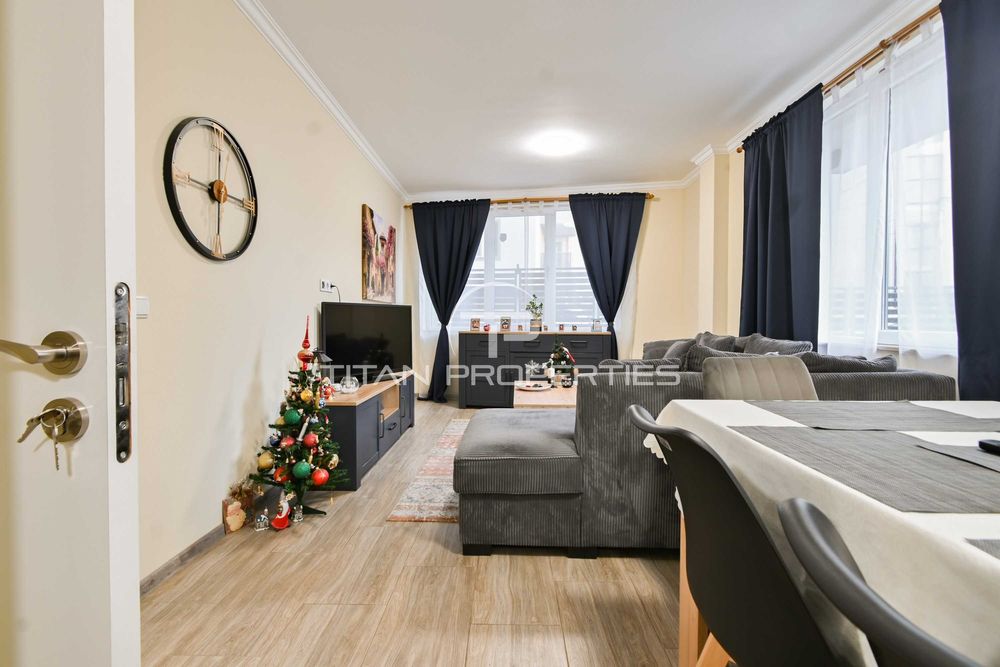 Продава се Двустаен апартамент в София, Люлин 7 - 85 кв.м за 2059 €/кв.м - Снимка #2
