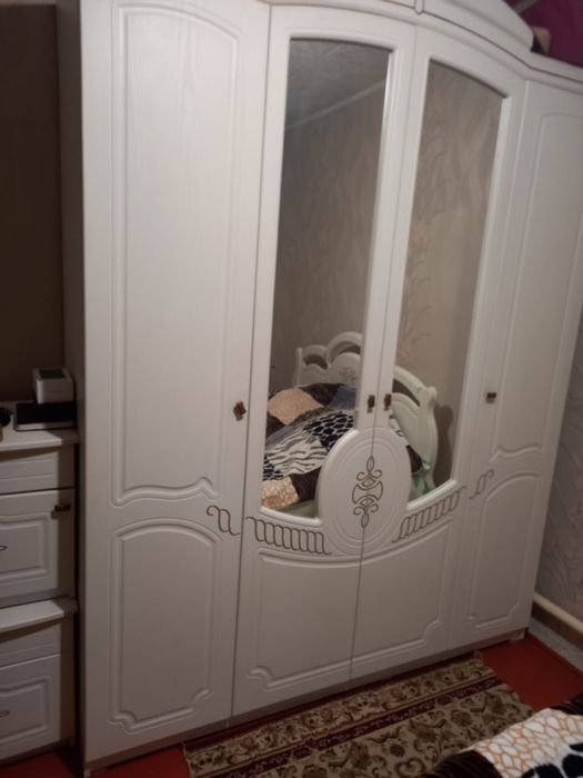 Продам спальный гарнитур Беларусь.