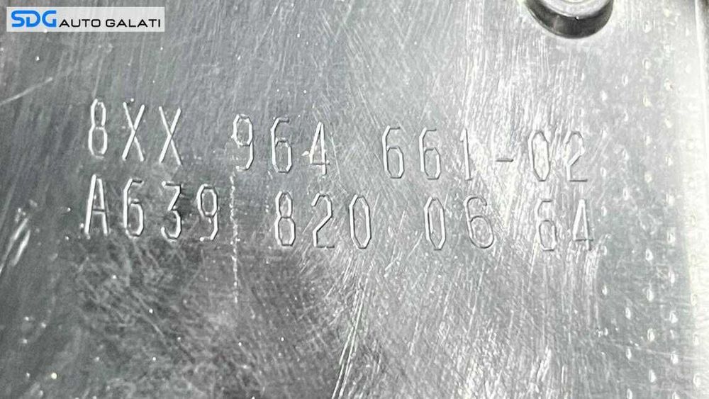 Stop Lampa Tripla Dreapta Ceata Mercedes Viano W639 2003 - 2010 Cod A6398200664 8XX964661-02 [L5354]