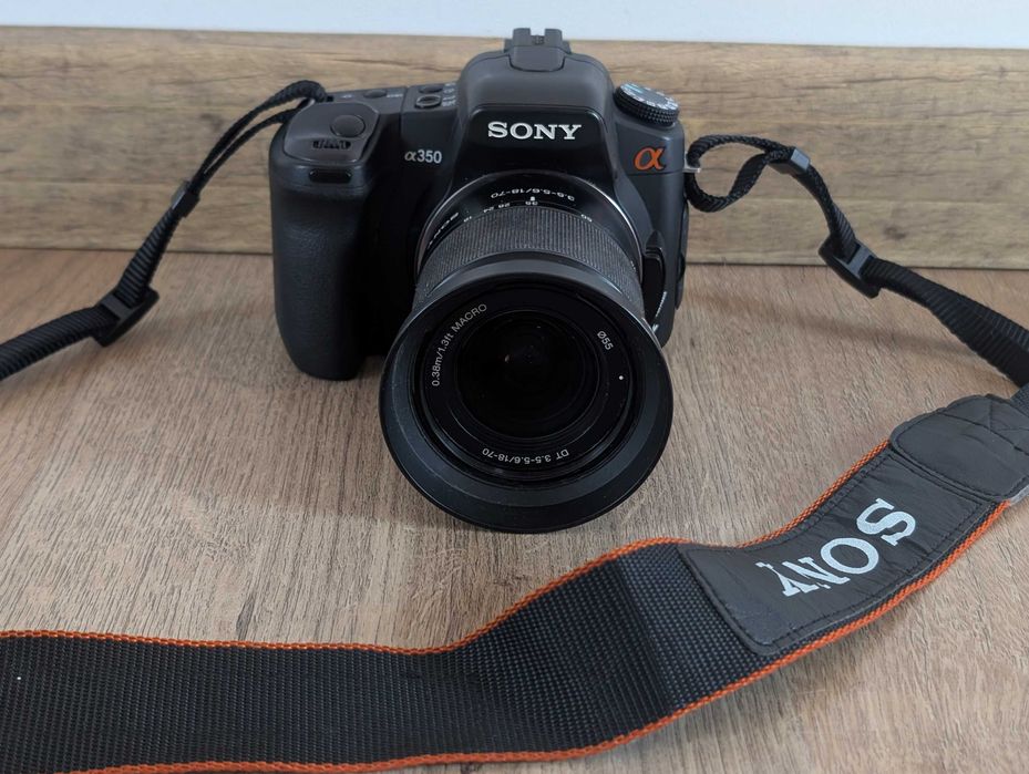 Aparat foto Sony Alpha 350 + obiectiv 18-70mm