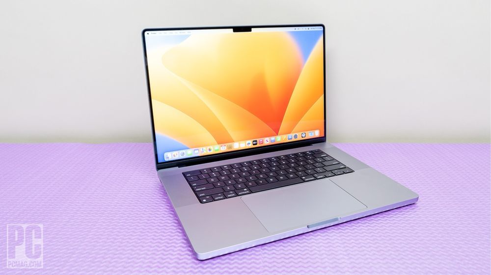 MacBook Pro 16.2’ chip M2 pro нов промо Цена!