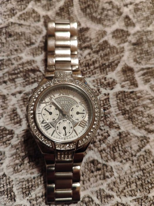 Ceas de damă guess argintiu