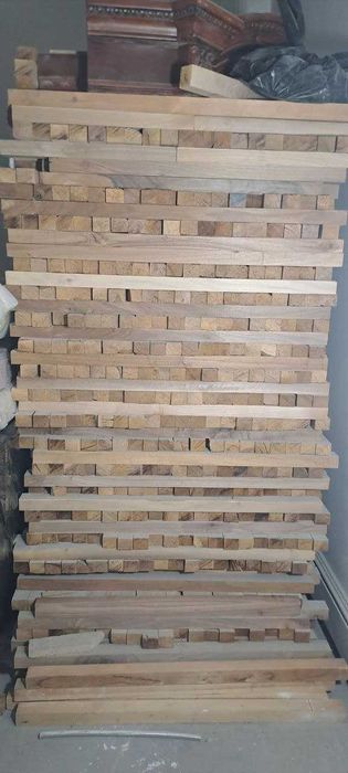 Продам брус  из орех   для пола лестницы