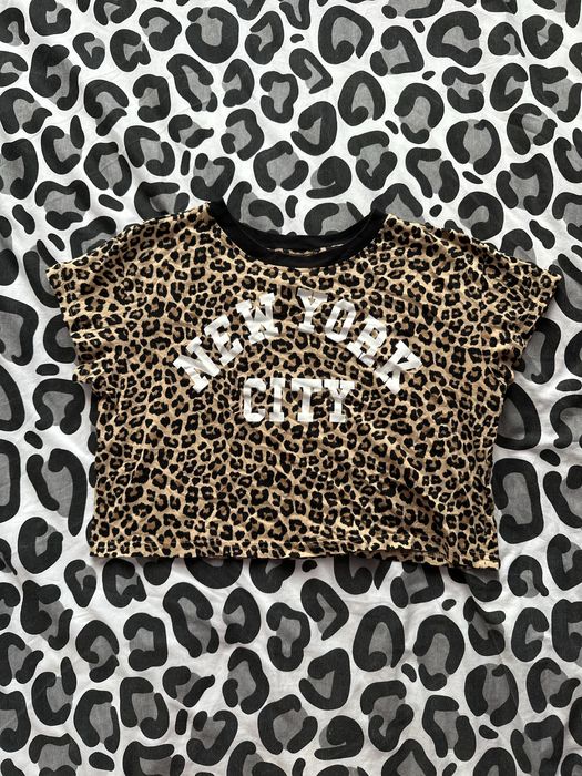 Top scurt cu maneca scurta