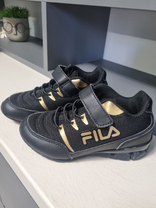 Adidasi Fila  nr 28